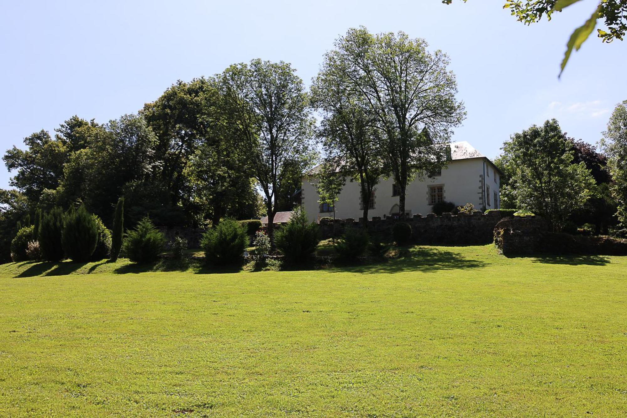Manoir XV Domaine De Peyrafort Tulle Buitenkant foto