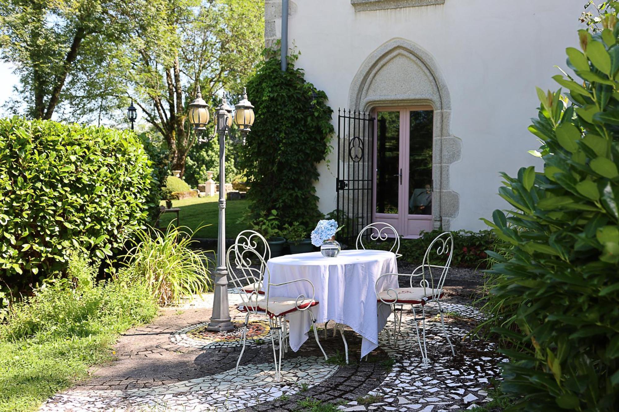 Manoir XV Domaine De Peyrafort Tulle Buitenkant foto