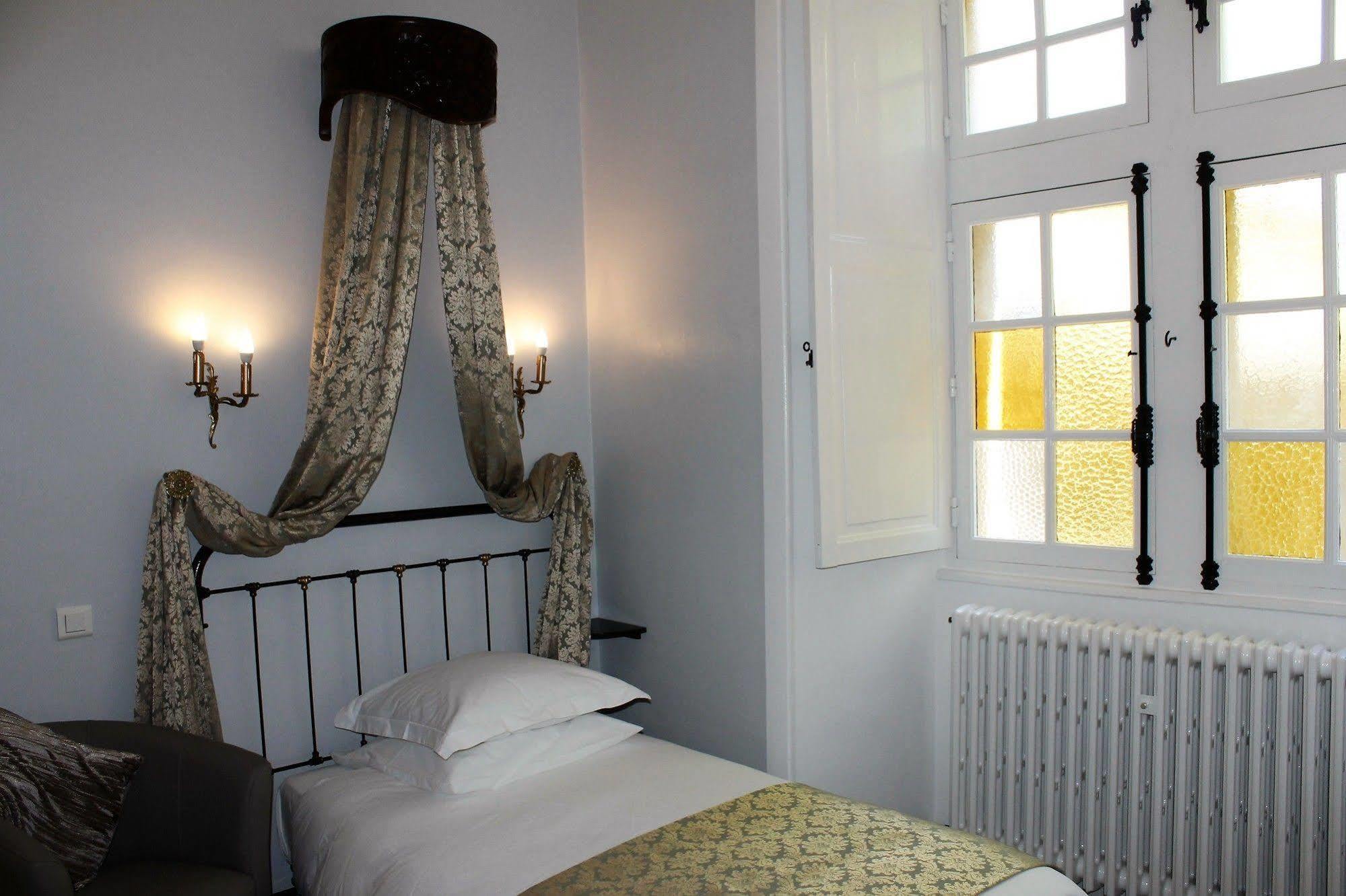 Manoir XV Domaine De Peyrafort Tulle Buitenkant foto